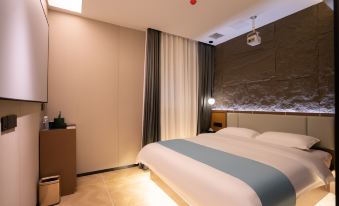 Qingdao Xujia Xinoxin Intelligent Hotel (May Fourth Square Olympic Sailing Center)