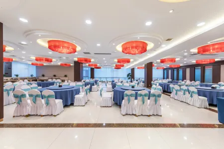 Linyi Haitian Hotel Отели рядом с достопримечательностью «Linyi Radio and Television Tower»