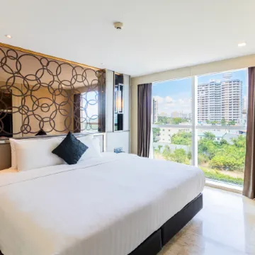 The Sanctuary Resort Pattaya, BW Signature Collection Отели рядом с достопримечательностью «Парк Паттайя»