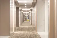 Ruiyuan Hotel (Xiya Hemei Xinyang Railway Station Branch) - Romantic
