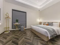 Meixi Hotel (Sanfang Qixiang Nanmentou Subway Station) Hotels near Yu Mountain Scenic Park