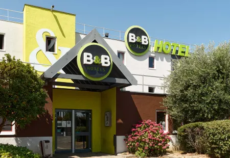 B&B Hôtel Evry Lisses 1 Отели в г. Ормуа