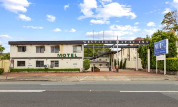 2. 웨스트사이드 모..