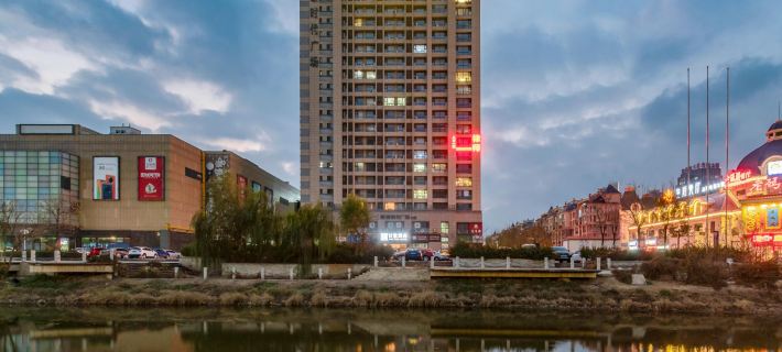 Ganzi Hotel (Zibo North Station Yintai City Branch) Hotéis em Zibo