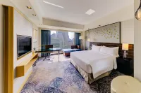 Cinnamon Grand Colombo Hotels near Gangarama Sima Malaka