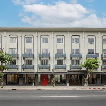 Pranakorn Heritage Hotel Отели рядом с достопримечательностью «Дворец Дусит»