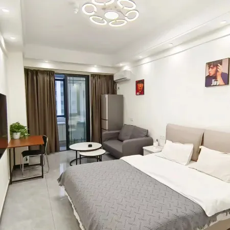 Shimeng Light Luxury Homestay