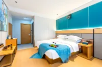 Longxiang Hotel (Yihuang Xueqian Street Fengshenxiang Pedestrian Street) Hotels in Yihuang