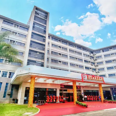 Fujiyama Hotel Hotels near Qishanhu Park