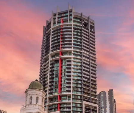 Oaks Brisbane on Felix Suites