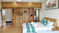 Xidi Tingyun Xiaozhu Huipai Courtyard Design Guesthouse (Yi East Station)