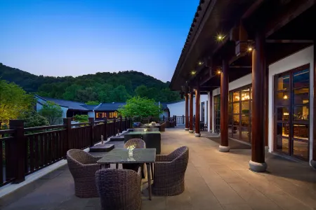 YAGU Resort Hangzhou Отели рядом с достопримечательностью «Zhejiang Institute of Mechanical and Electrical Engineering»