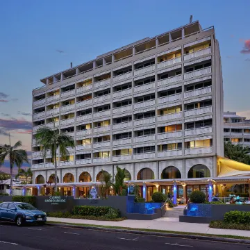 Cairns Harbourside Hotel Отели в г. Кэрнс