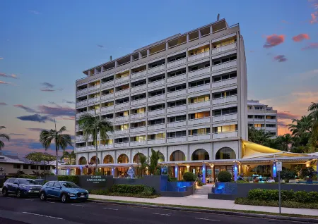 Cairns Harbourside Hotel