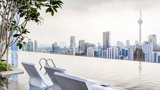Axon residence at pavilion Klcc with kl tower view