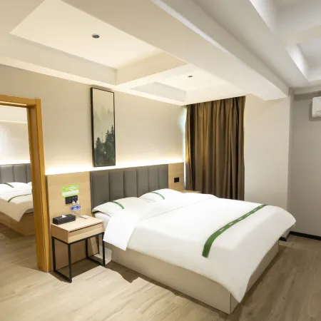 GreenTree Inn(Xincai Yueliangwan Park)