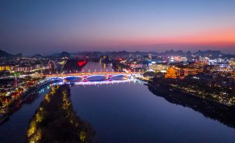 Jiangyushu Panoramic Homestay (Guilin Liangjiang Sihu East and West Alley)