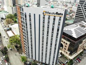 The City Flats Amorsolo