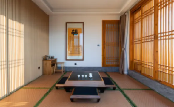 Shuizhou Yi Resort Hotel (Guilin Lijiang Maozhou Island)