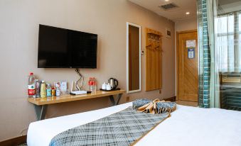 Yuzhong Longxin Qingfei Theme Hotel