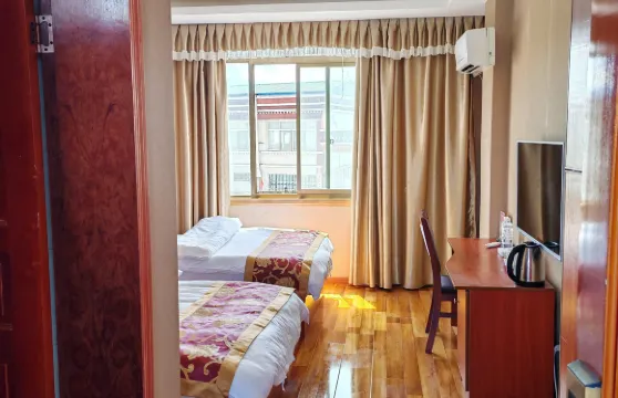 浪卡子鬍子哥酒店