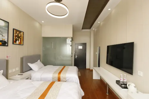 Rongcheng Ruiqi Hotel (Baiyangdian Station)