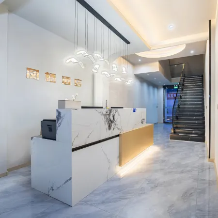 Fengqi Hotel (Luoyang Longmen High-speed Railway Station)