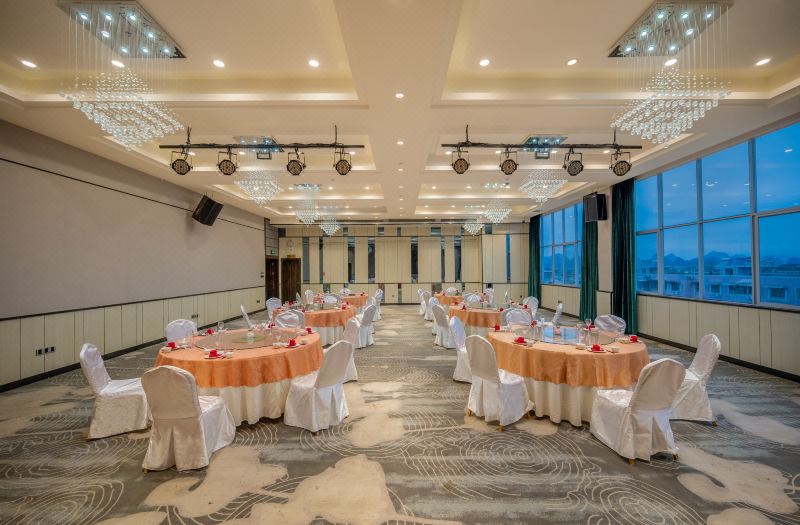 Days Hotel by Wyndham Guilin photo 4