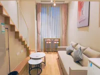 杭州月雅LOFT公寓（杭州東站東廣場萬象滙店）