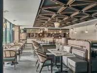 Mercure ICON Singapore City Centre Отели рядом с достопримечательностью «Станция метро Bayfront»