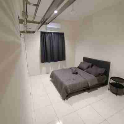 Spot on 91018 Sunshine Bnb Concept Service Rooms