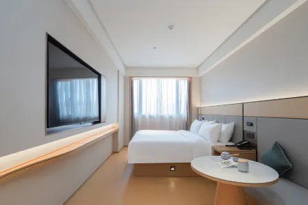 Jinji Hotel (Nanjing Zhongshan Ling University of Science and Technology Hotel) Отели рядом с достопримечательностью «Nanjing University of Science and Technology»