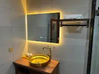 Deqin Shiyong Brinka Homestay - Parvekkeita
