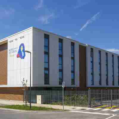 Hôtel Roi Soleil Prestige Plaisir - St Quentin . Hotel Exterior