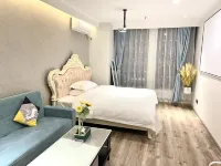 Baxi Homestay（Huaihua South Station Wanda Store）