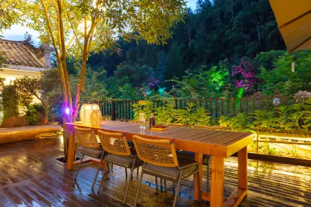 FengHuang WeiDu Landscape hotel