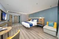 Yeste Hotel (Du'an High - speed Railway Station Binjiang Zhuangyuan Food Street Branch)