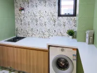 Return to the residential homestay. โรงแรมในอี้หนิง