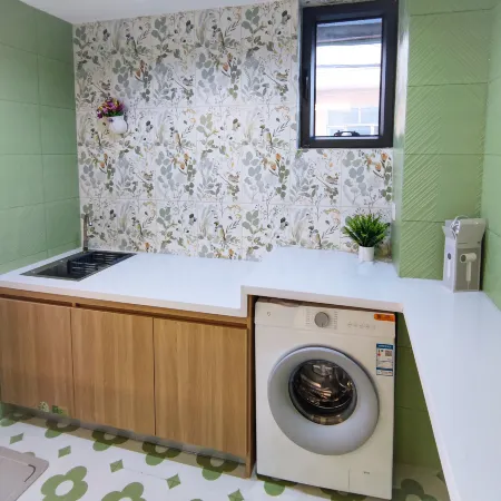 Return to the residential homestay.