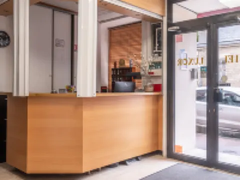 โรงแรมลักซอร์ โรงแรมในIssy-les-Moulineaux