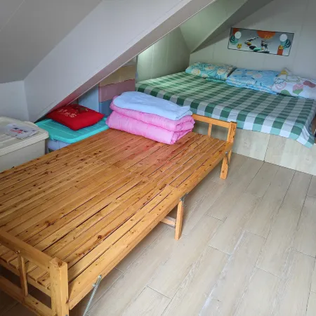 Lakeside B&B (Fengdu Nantian Lake Scenic Area)