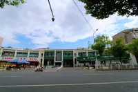 寶鴻酒店（上海寶山店） Hotel in zona Xiaojing Temple