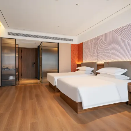 Molin Jinshang Hotel (Guanlanhu Shopping Park Branch, Zhenxiong County)
