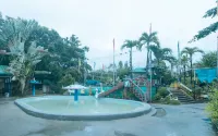 Villa Del Carmen Resort & Restaurant by RedDoorz - ที่มีสระว่ายน้ำ