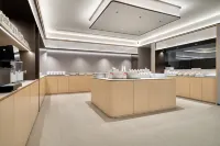 JI 호텔 (시닝 기차역 광장 서쪽)