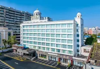 Xishang Bihai Hotel (Zhuhai Lovers Road Riyuebei Branch) Hotels near Former Residence of Gu Yuan
