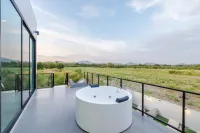 Tantawan Poolvilla Huahin - Villas
