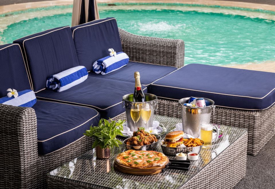 켄싱턴 호텔 수영장