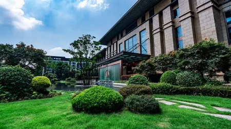 Zhonghe Tianyi Hotel