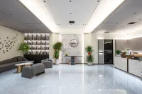 Lihui Yiju Hotel (Jingmen Petrochemical) Hotels near HuBeiSheng JingMenShi ZhongTian Jie